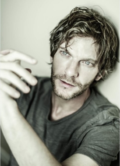 山姆·哈兹尔丁 Sam Hazeldine照片