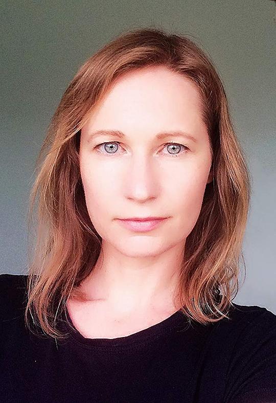 露丝·霍洛克斯 Ruth Horrocks照片