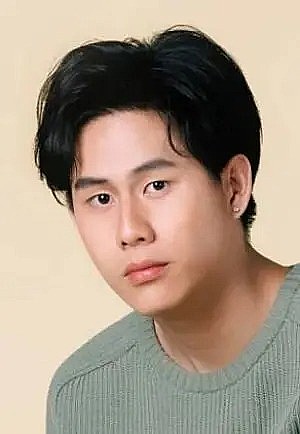塔纳温·坡查伦拉特 Thanawin Pholcharoenrat照片