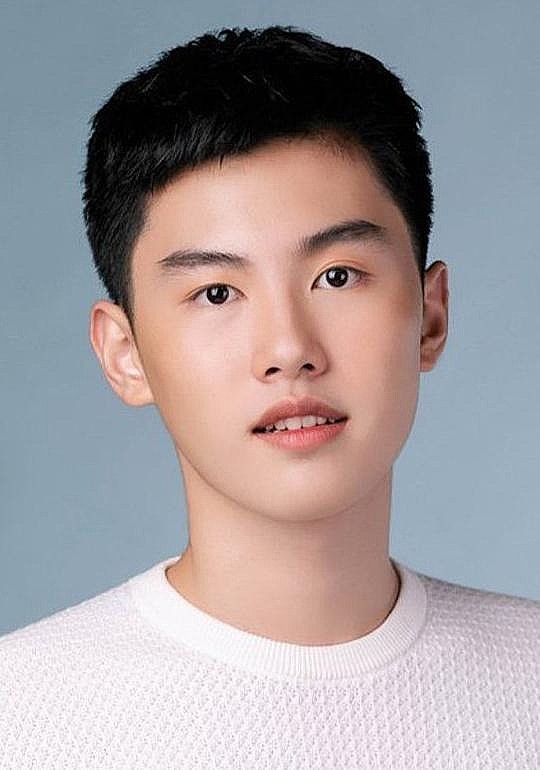 提帕功·宽本 Theepakorn Kwanboon照片