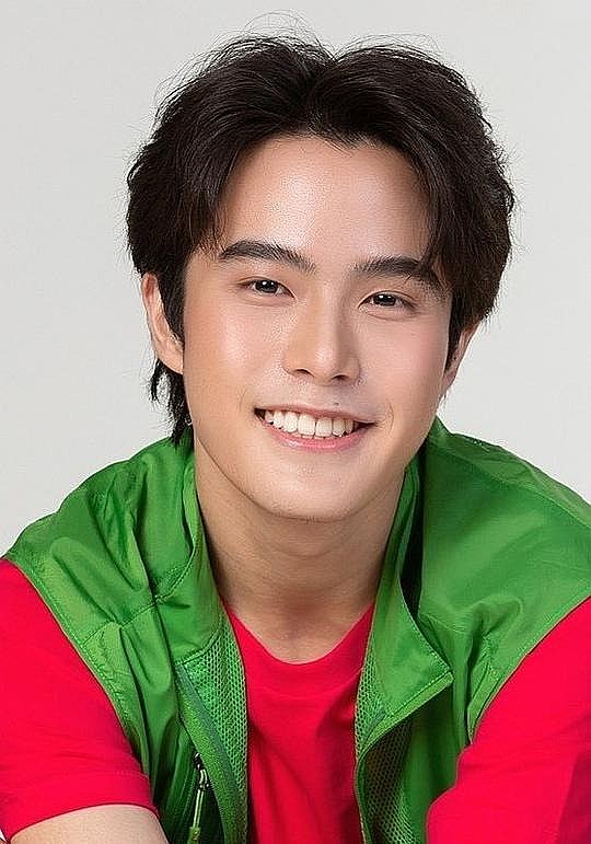 阿蓝·阿萨苏布萨坤 Allan Asawasuebsakul照片