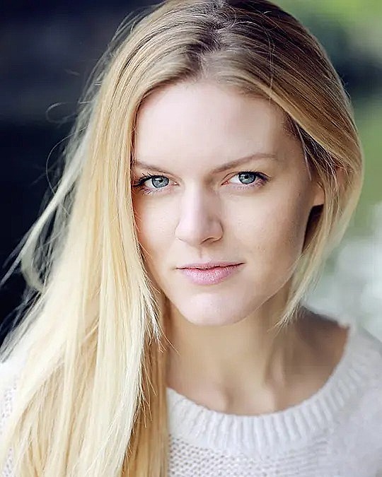 Alexandra Guelff照片