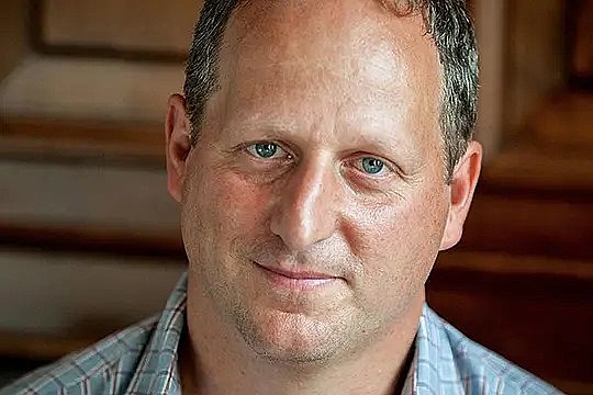 巴拉克·古德曼 Barak Goodman照片