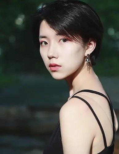周千筱 Qianxiao Zhou照片