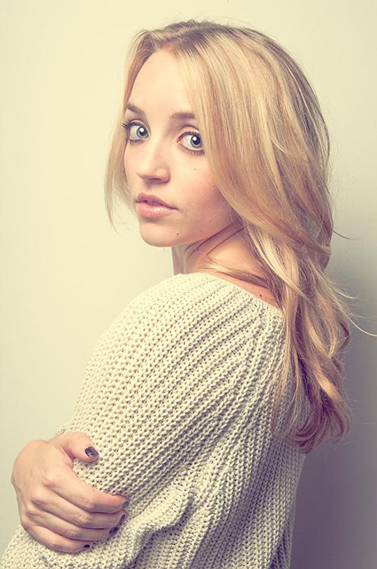 亚历山德拉·菲肯 Alexandra Ficken照片