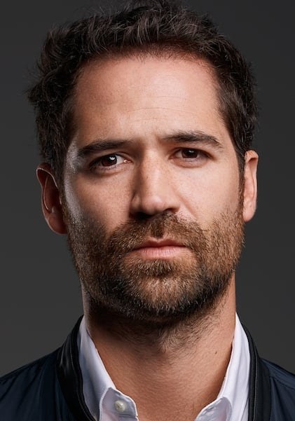 曼努埃尔·加西亚-鲁尔福 Manuel Garcia-Rulfo照片