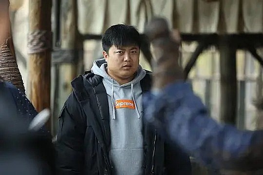 满闯闯 Chuangchuang Man照片