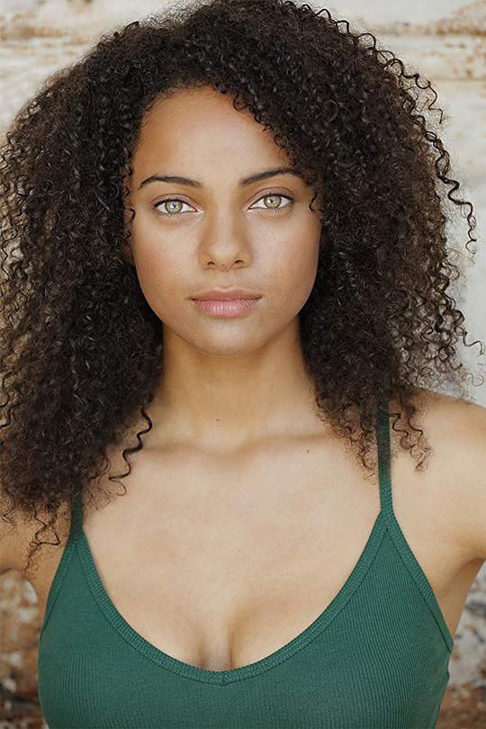 阿丽莎·香农 Aleyse Shannon照片