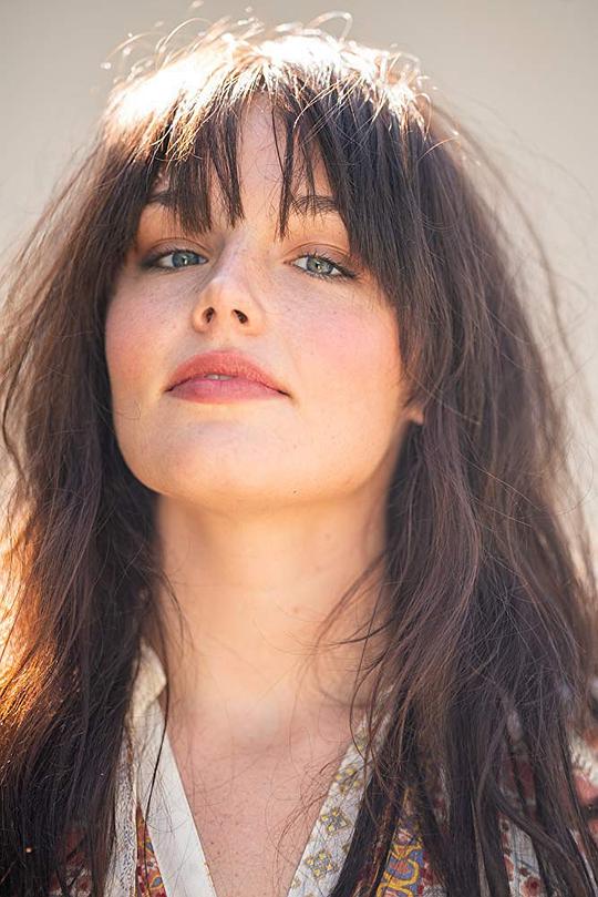 莉莉·多诺格 Lily Donoghue照片