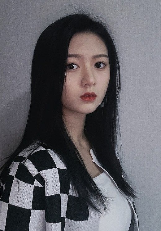 于杨梓 Yangzi Yu照片