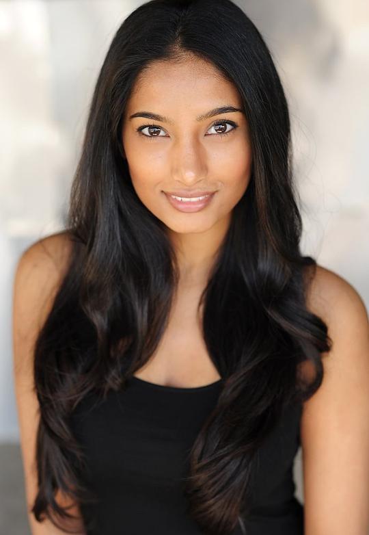 萨米拉·罗克 Sameera Rock照片