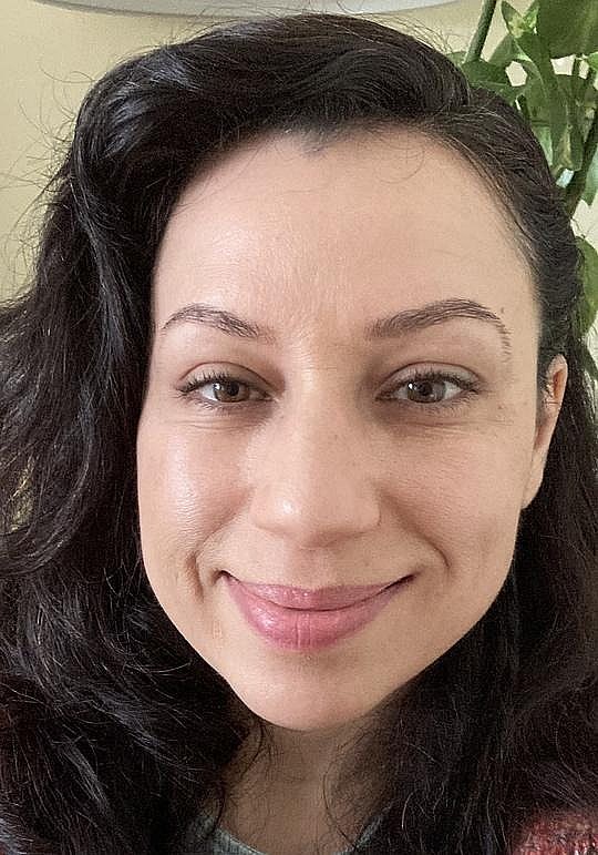 安吉拉·桑科维奇 Angela Sankovich照片