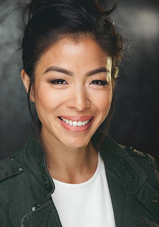 珍妮弗·科埃 Jennifer Khoe照片
