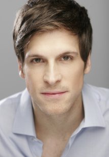 贾尔斯·阿尔德森 Giles Alderson照片