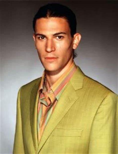 丹尼尔·舒茨曼 Daniel Schutzmann照片