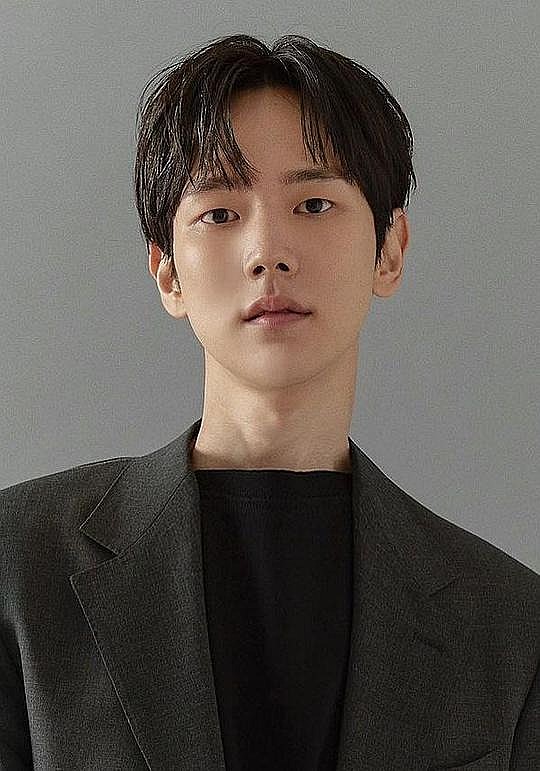 李贤俊 Lee Hyun Jun照片