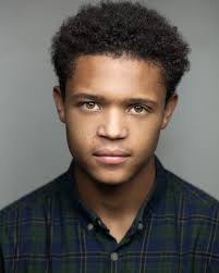 佩塞尔·阿斯科特 Percelle Ascott照片