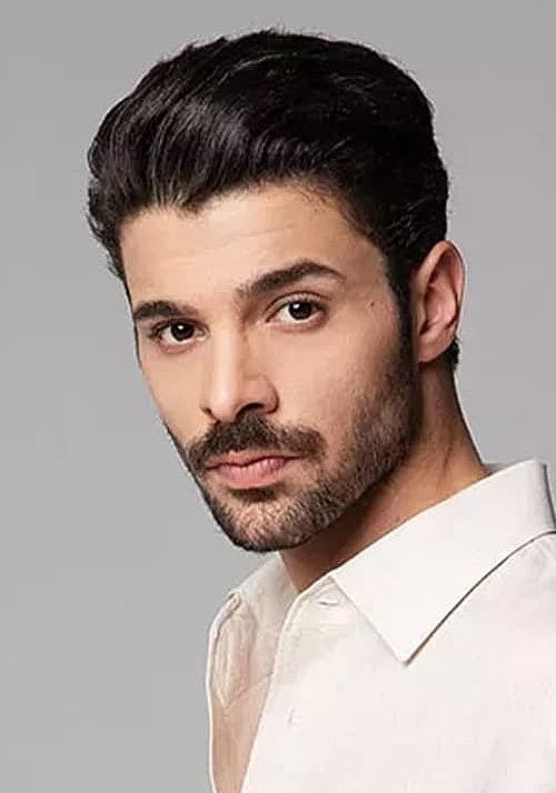 哈利特·厄兹古尔·萨里 Halit Özgür Sari照片