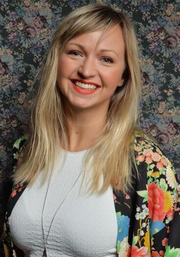 阿什莉·鲍尔 Ashleigh Ball照片