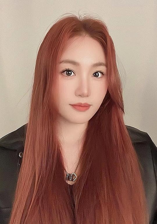 周潇 Xiao Zhou照片