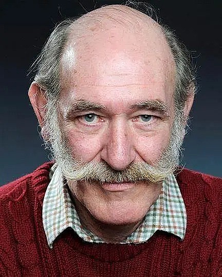 尼古拉斯·拉姆利 Nicholas Lumley照片