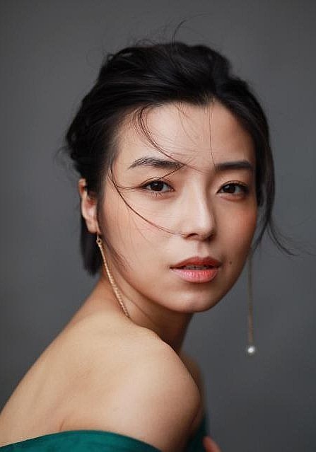 周颖 Ying Zhang照片