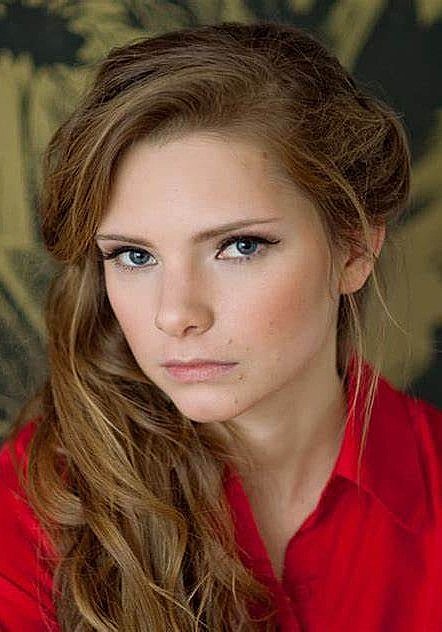 玛丽亚·巴耶娃 Mariya Baeva照片