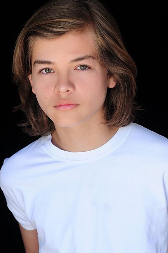 阿曼·达博 Arman Darbo照片