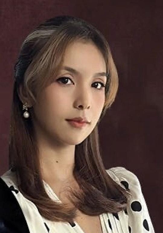 帕提曼·依玛尔 Patime Ömer照片
