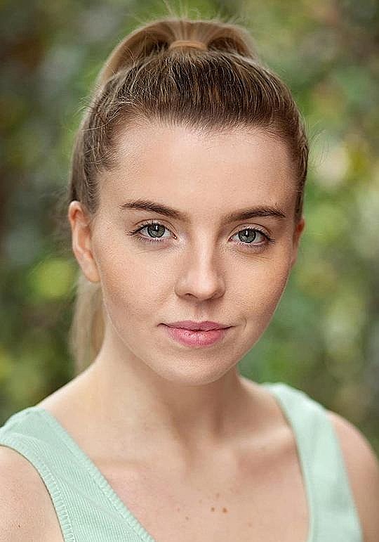 艾米丽·巴内特 Emily Barnett照片