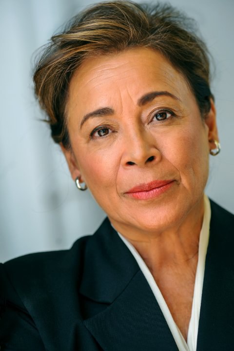 阿尔玛·马丁内斯 Alma Martinez照片