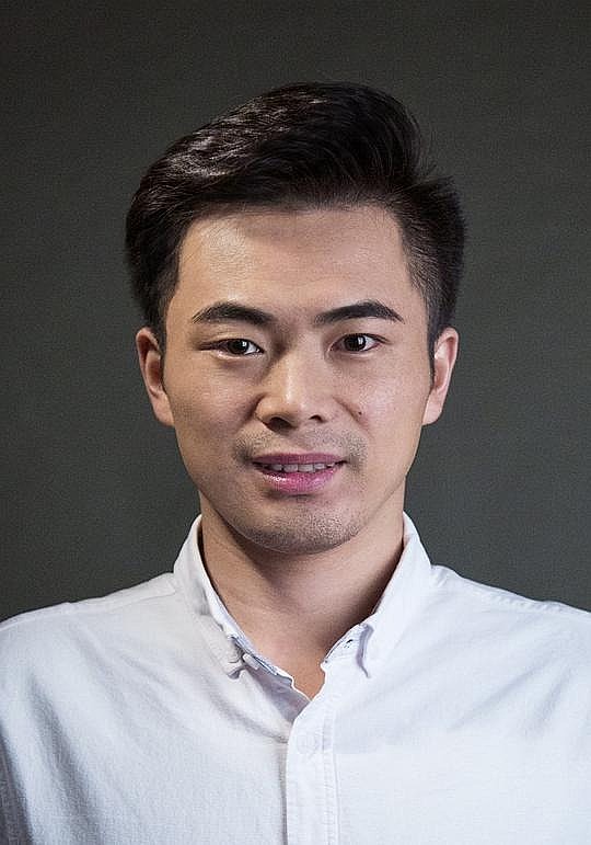 何德乾 Deqian He照片