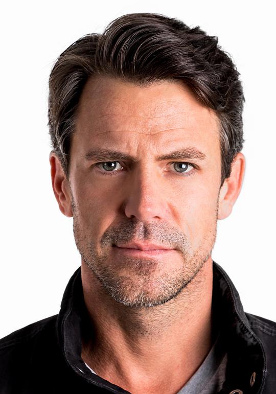 科林·莫斯 Colin Moss照片