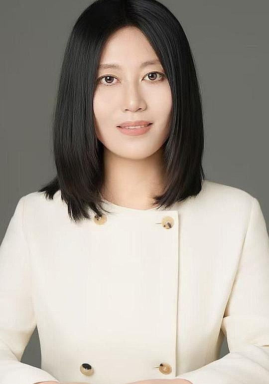 张晓晶 Xiaojing Zhang照片