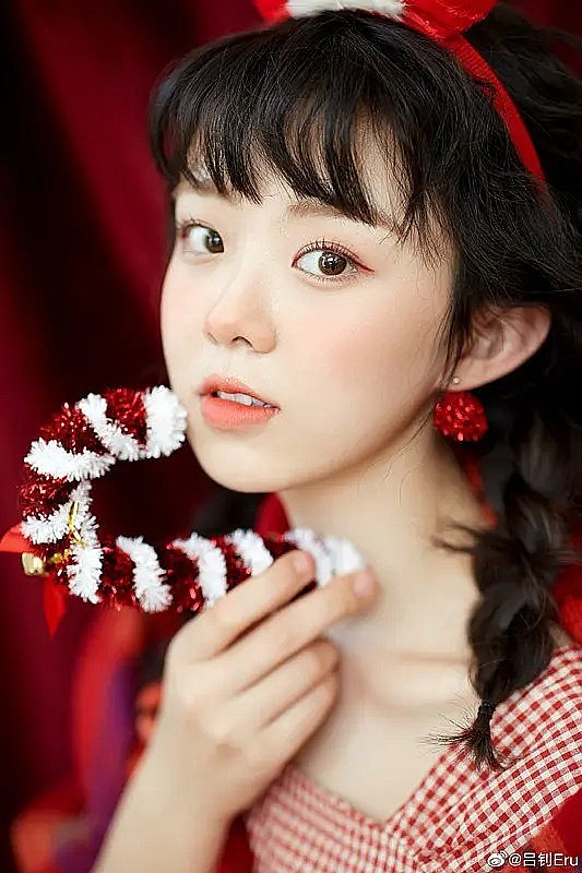 吕钊 Zhao Lü照片