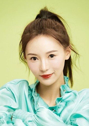 于昕仡 Xinyi Yu照片