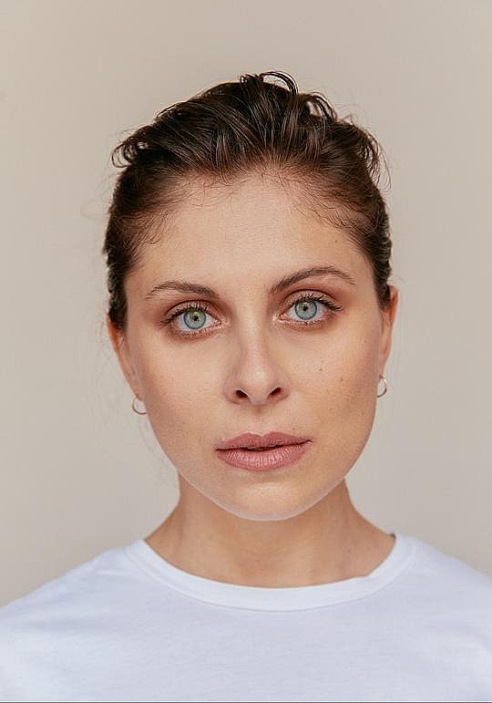 西蒙娜·迪斯特法诺 Simona Distefano照片