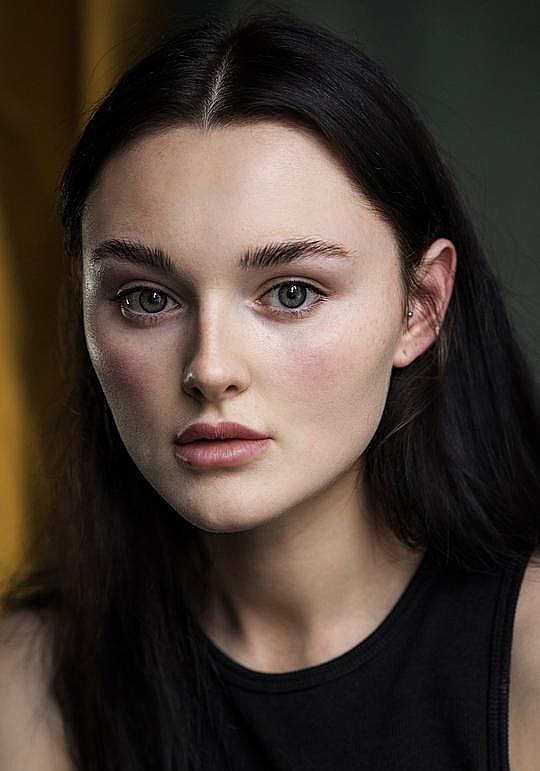 凯瑟琳·德夫林 Katherine Devlin照片