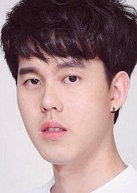 苏帕纳·苏金达 Supanut Sudjinda照片