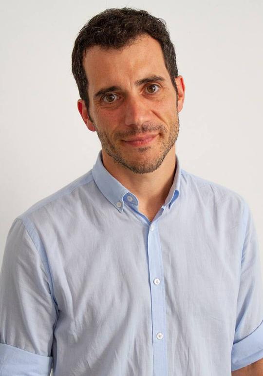 胡安·加里纳涅斯 Juan Galiñanes照片