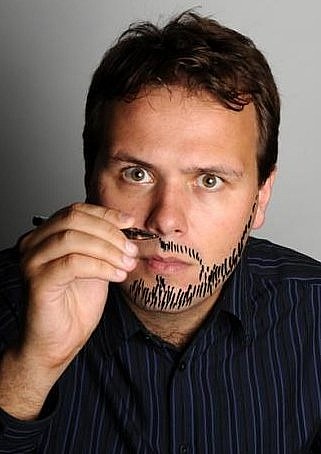 约翰·芬尼莫尔 John Finnemore照片