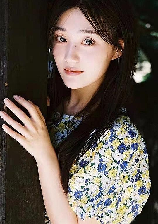 张婉芳 Wanfang Zhang照片