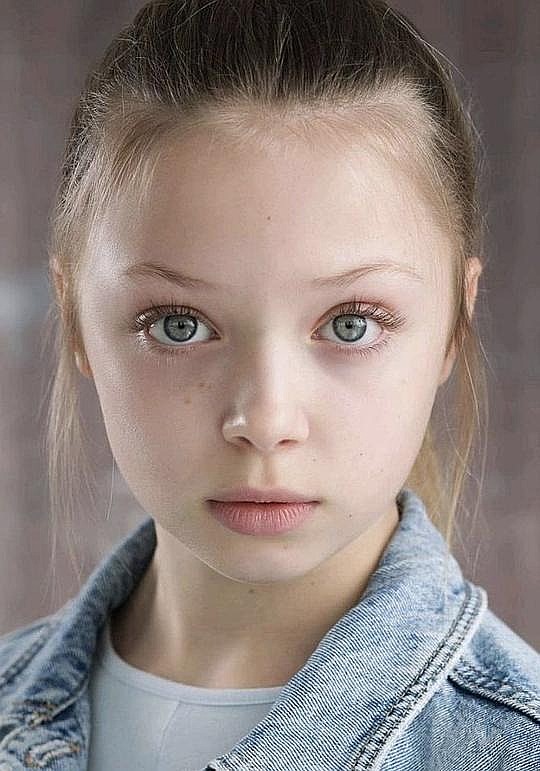 伊莎贝拉·皮克托 Isabella Picotto照片
