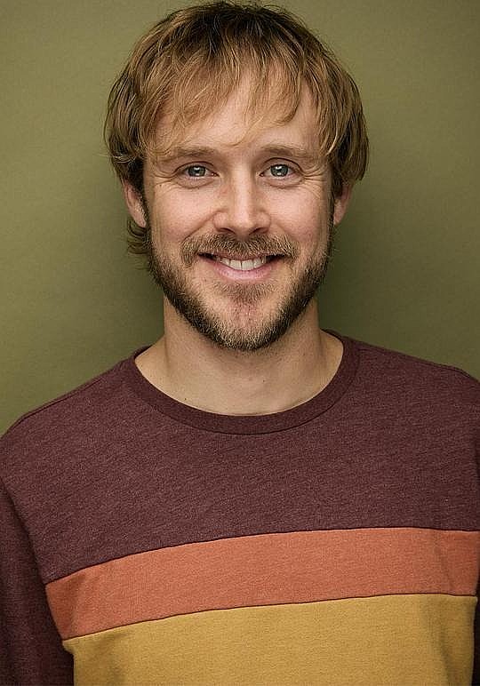 乔什·杜文德克 Josh Duvendeck照片