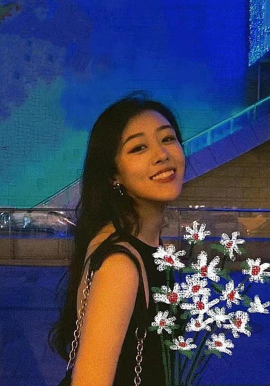 万紫颐 Eva Wan照片