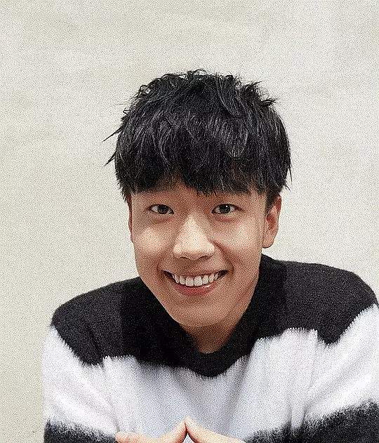 李伟龙 Weilong Li照片