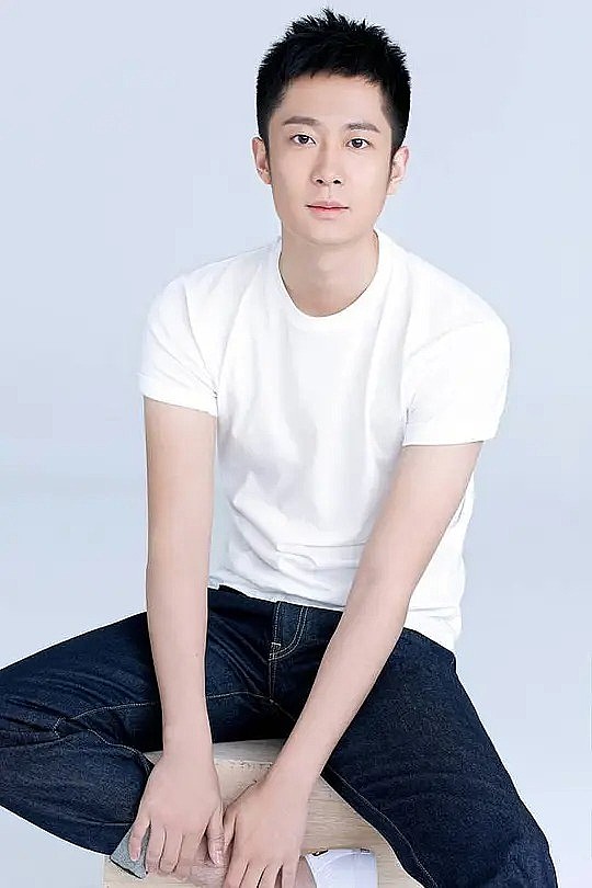赵倬霆 Zhuoting Zhao照片