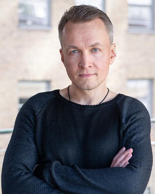 科拉·克劳泽 Kola Krauze照片