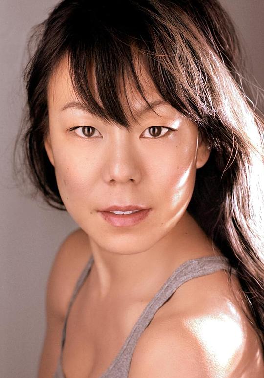 阿丽·安 Ali Ahn照片