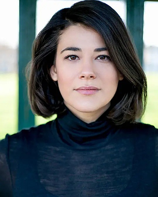 Celine Abrahams照片